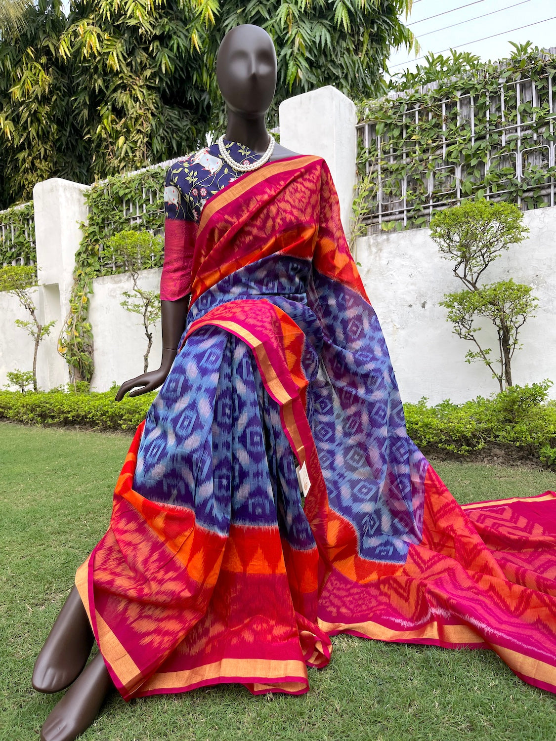 Buy Indigo Sarees for Women by JALTHER Online | Ajio.com