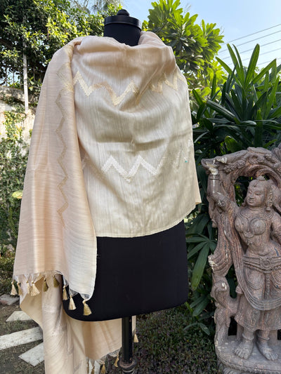 Tuberose Off White Matka Georgette Dupatta