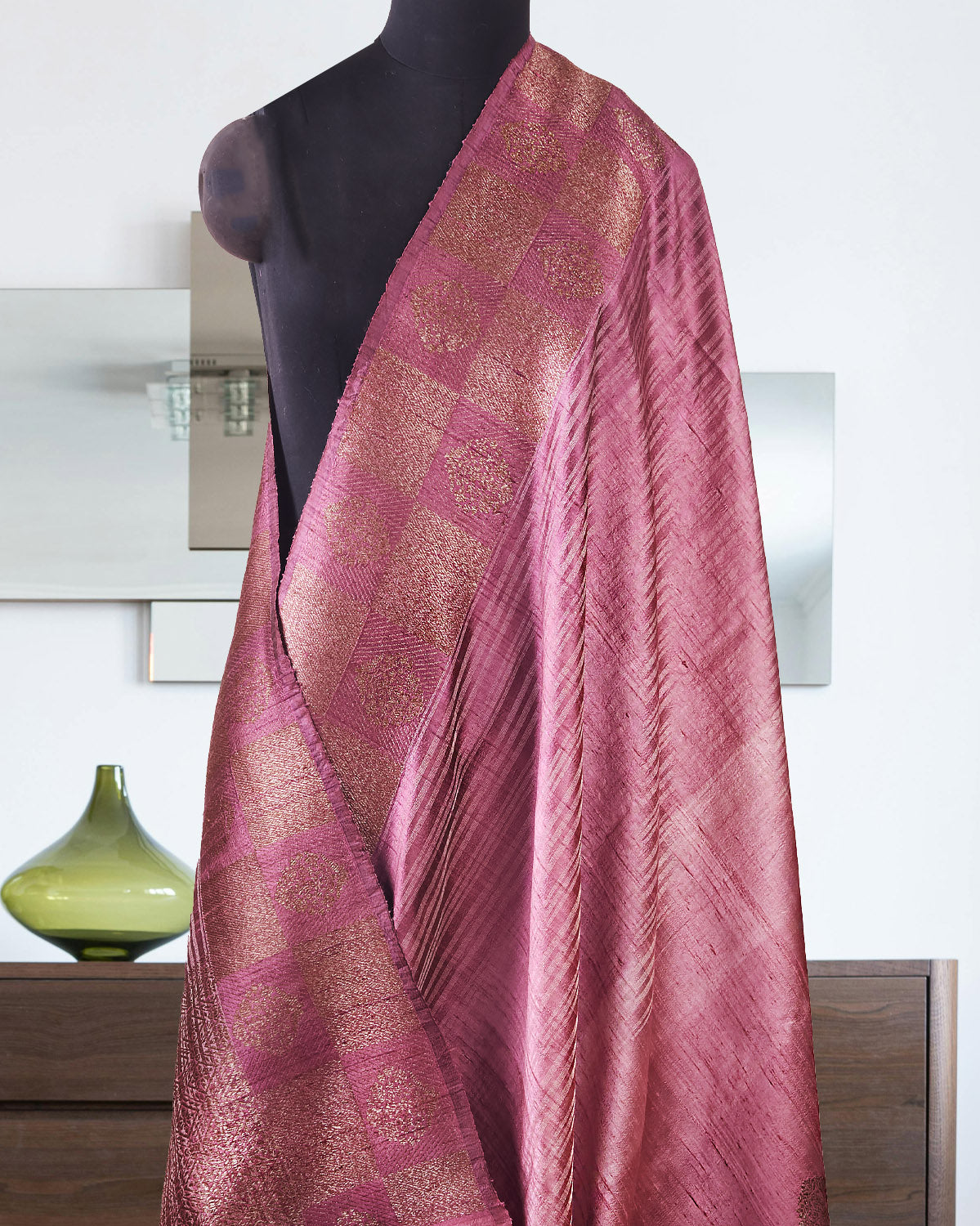 Amravati Mauve Raw Silk Saree