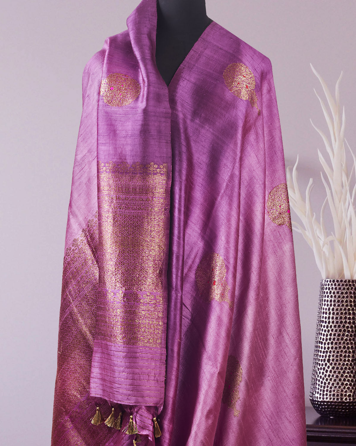 Kannagi Purple Shaded Raw Silk Saree